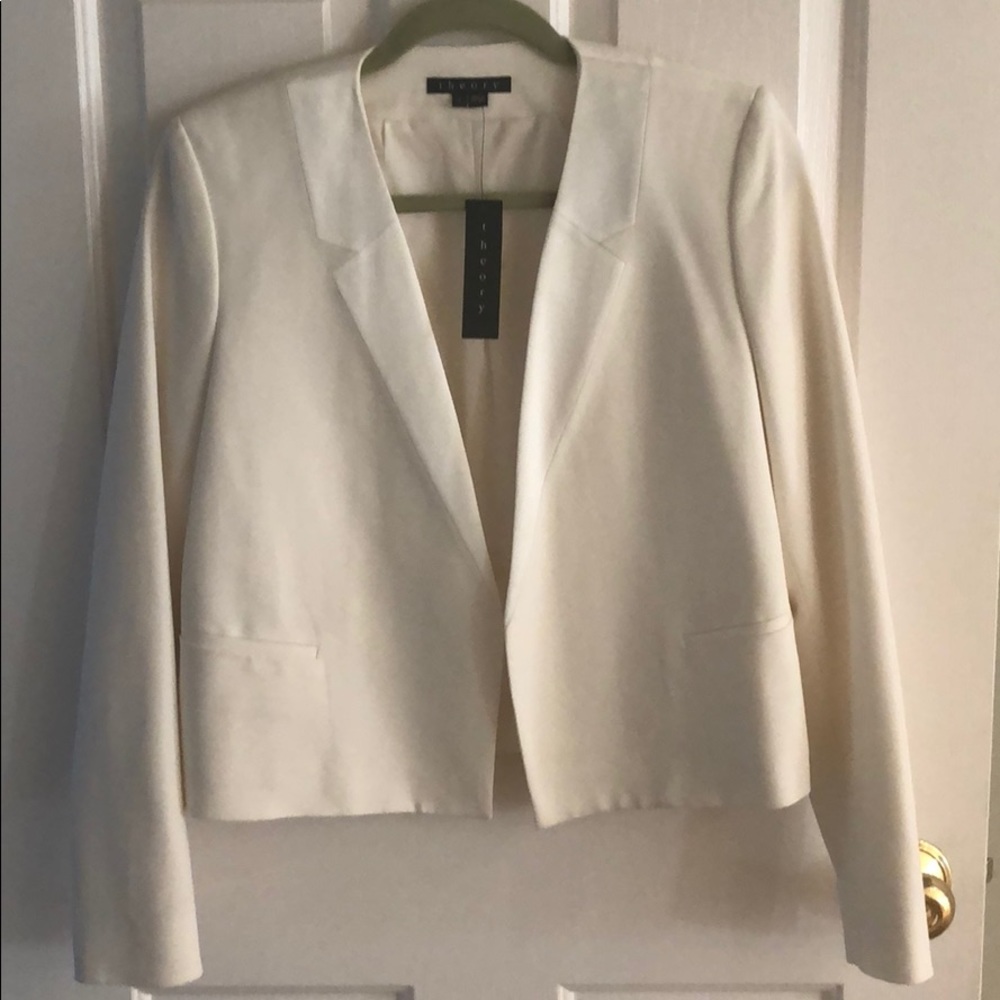 White theory blazer